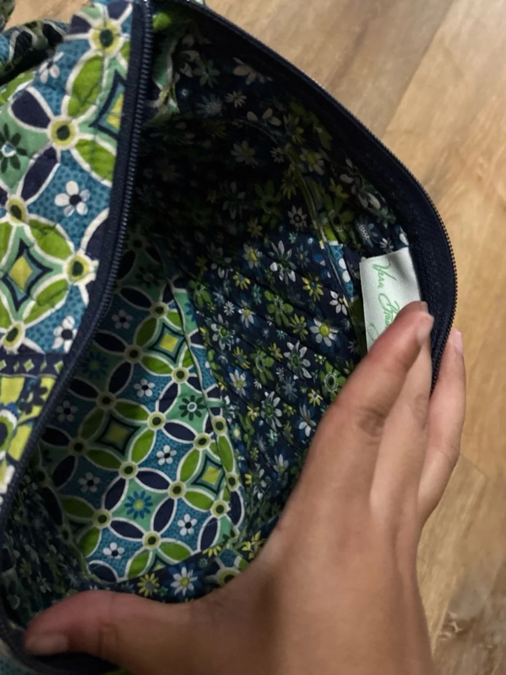 Vera Bradley Daisy Daisy 2008 Shoulder bag, makeup pouch and brush holder